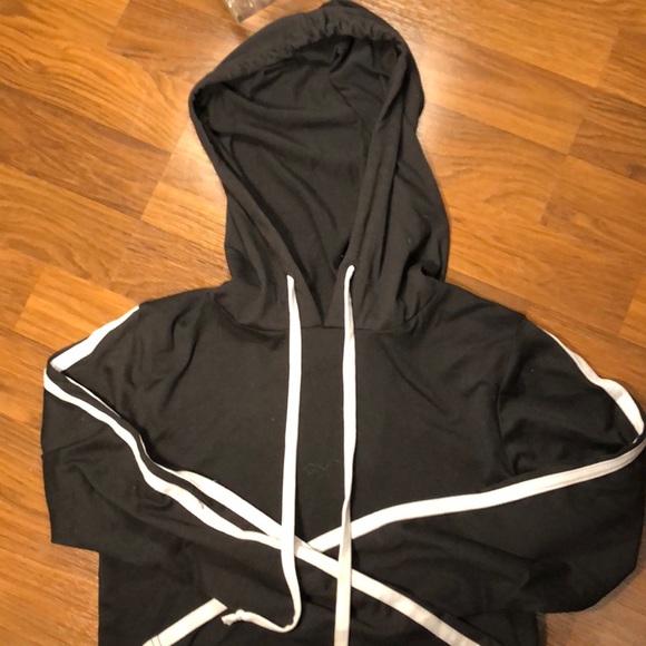 Cropped long sleeves. 2 for $20 - Picture 2 of 2